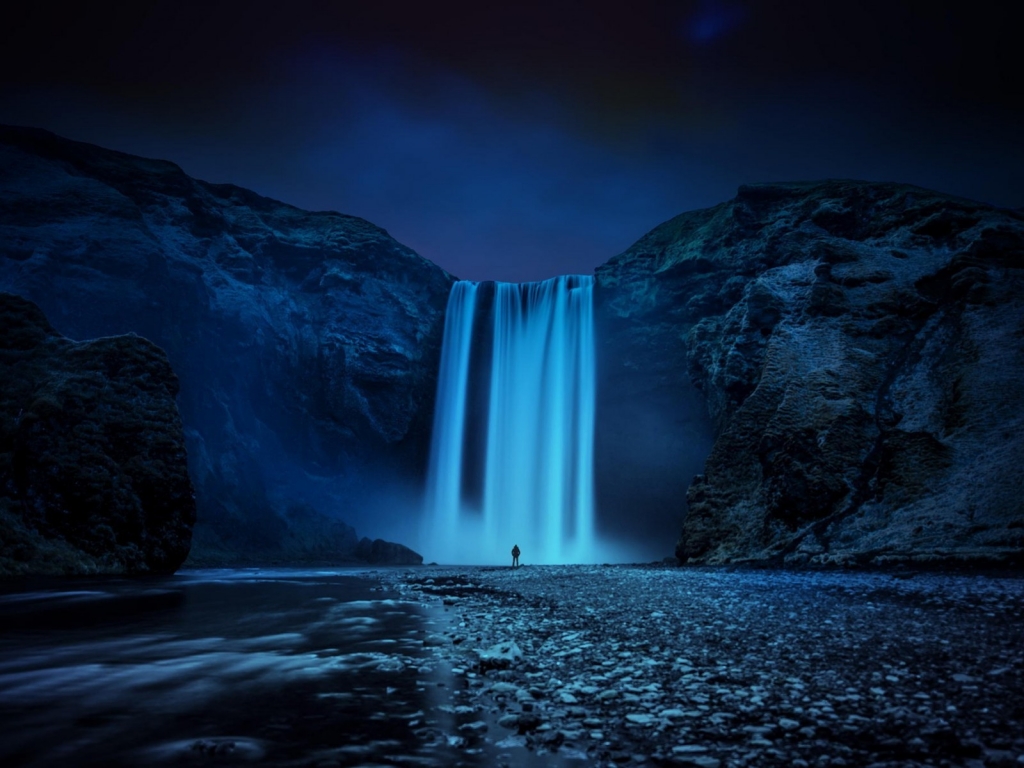 Beautiful Skogafoss Waterfall for 1024 x 768 resolution