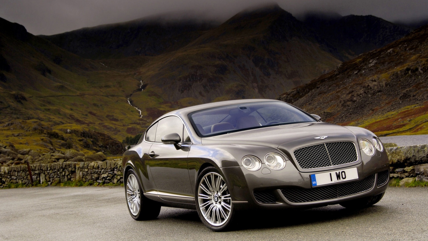 Bentley Continental Front Angle for 1366 x 768 HDTV resolution