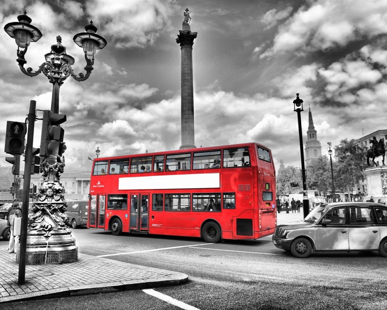 Black and White London for 1280 x 1024 resolution