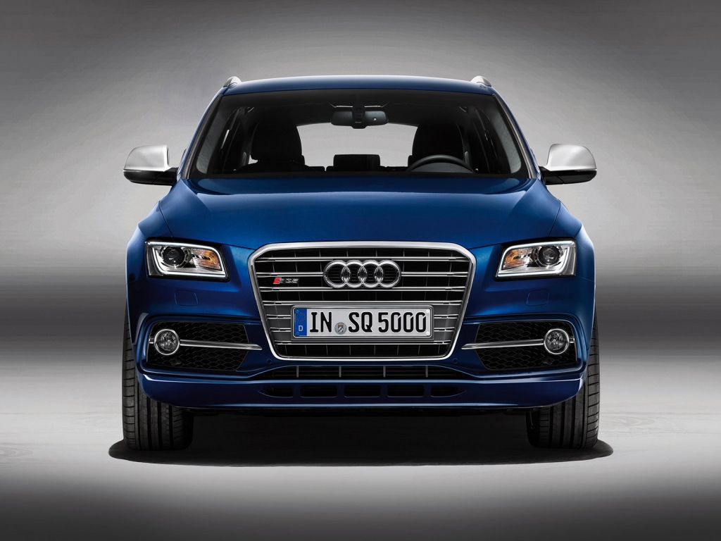 Blue Audi SQ5 TDI Front for 1024 x 768 resolution