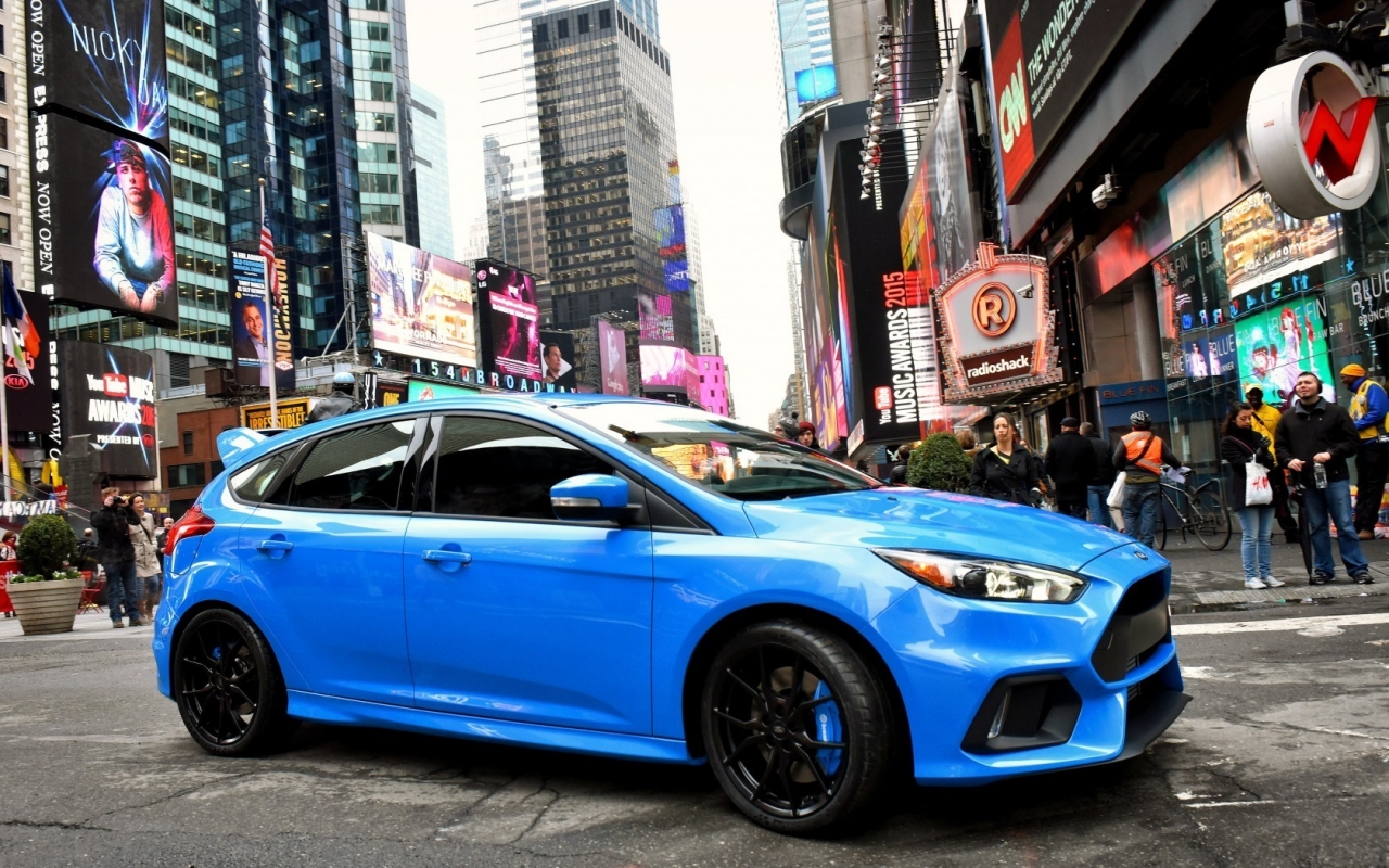 Blue Ford Focus RS 2015  for 1280 x 800 widescreen resolution