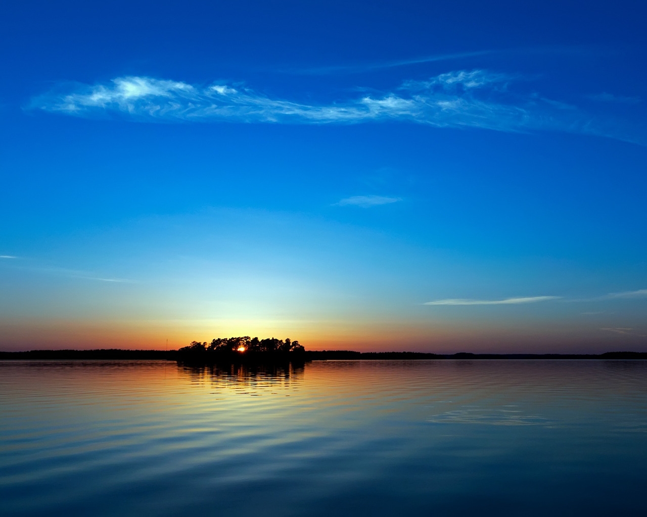 Blue Sunset for 1280 x 1024 resolution