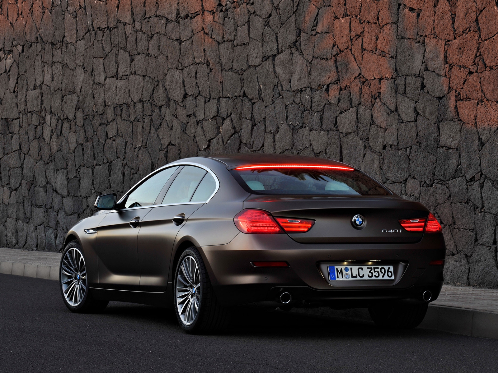 BMW 6 Gran Coupe Rear for 1600 x 1200 resolution