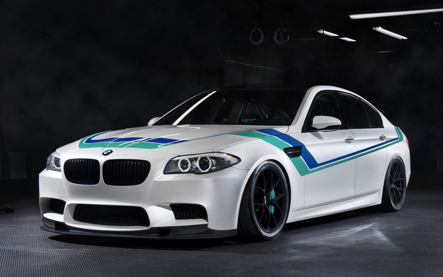 BMW F10 M Performance for 1440 x 900 widescreen resolution
