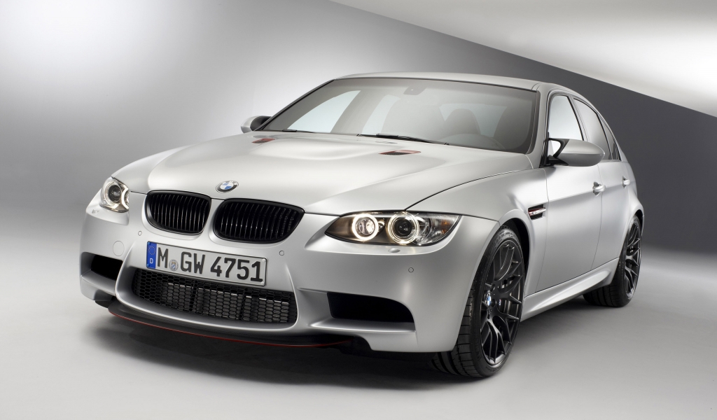 BMW M3 E90 CRT Front for 1024 x 600 widescreen resolution