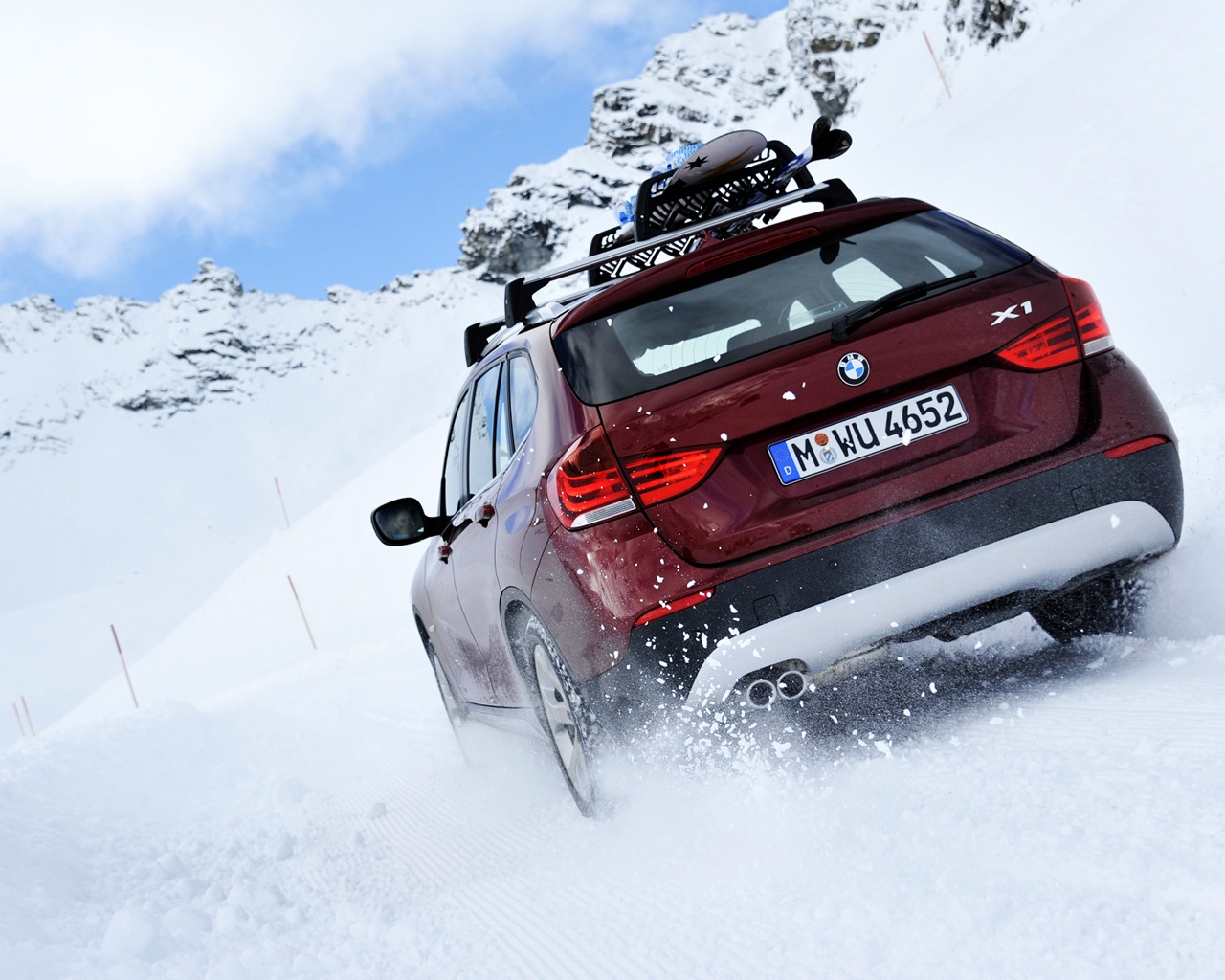 BMW X1 Snow for 1280 x 1024 resolution