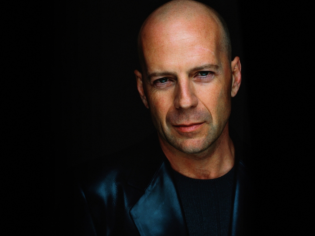Bruce Willis Profile Look for 1024 x 768 resolution