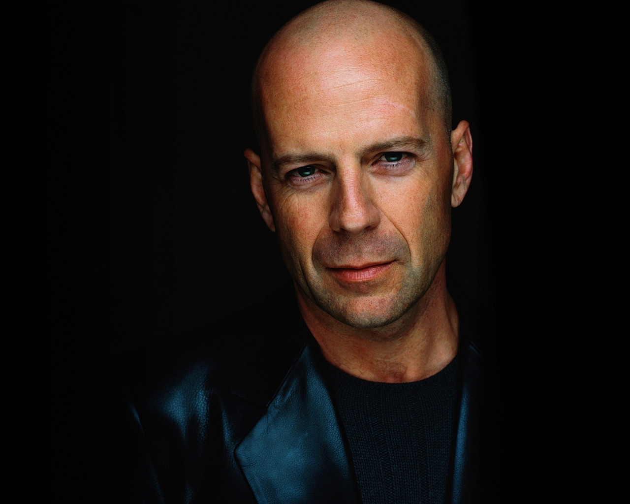 Bruce Willis Profile Look for 1280 x 1024 resolution
