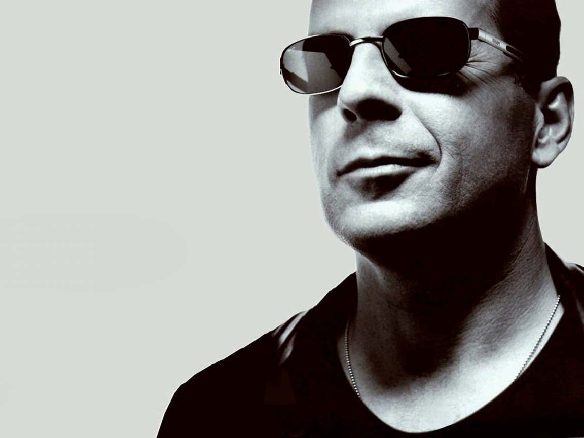 Bruce Willis Younger for 1152 x 864 resolution
