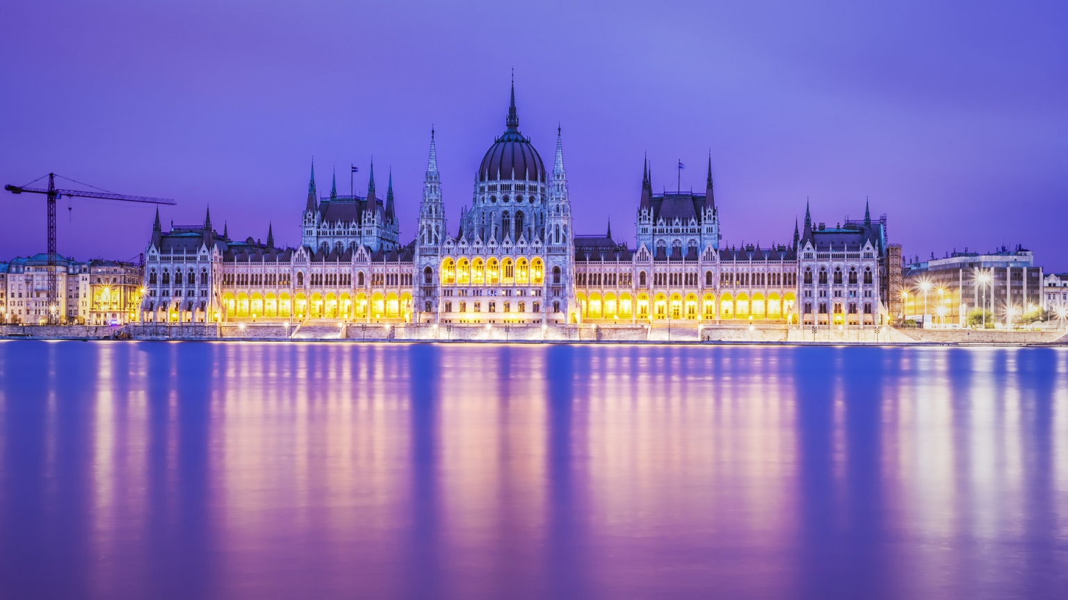 Budapest Parliament Building for 1536 x 864 HDTV resolution