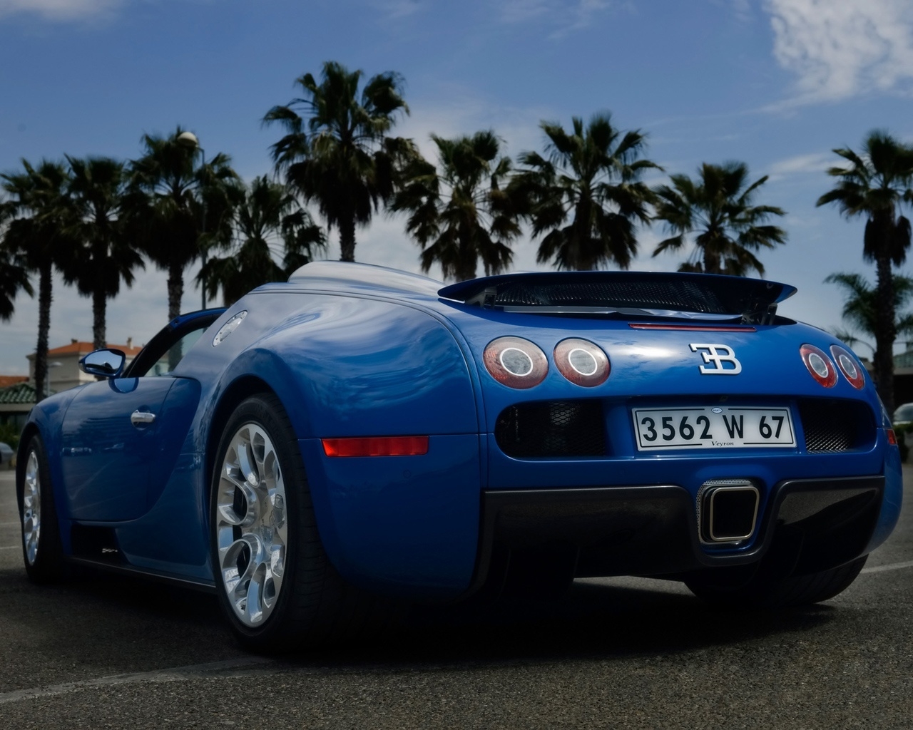 Bugatti Veyron 16.4 Grand Sport 2010 in Cannes - Rear Angle 2 for 1280 x 1024 resolution