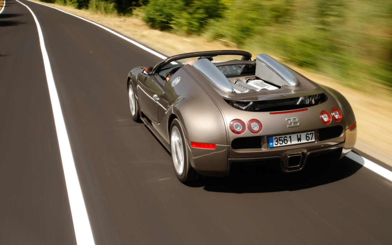 Bugatti Veyron 16.4 Grand Sport 2010 in Rome - Rear Angle Speed Top for 1280 x 800 widescreen resolution