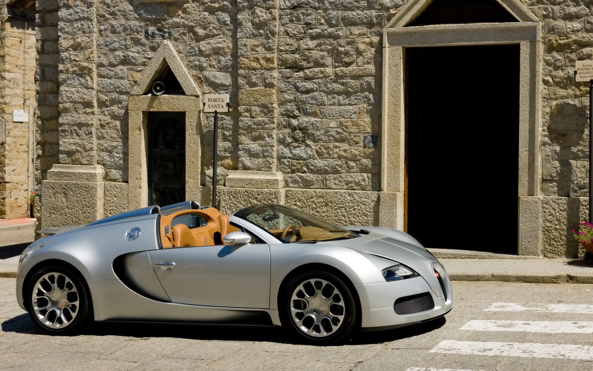 Bugatti Veyron 16.4 Grand Sport 2010 in Sardinia - Side 3 for 1920 x 1200 widescreen resolution
