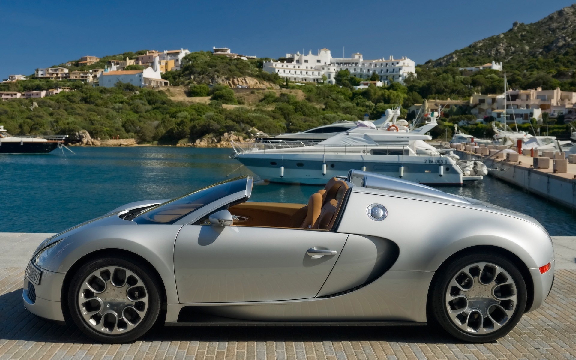 Bugatti Veyron 16.4 Grand Sport in Sardinia 2010 - Side for 1920 x 1200 widescreen resolution