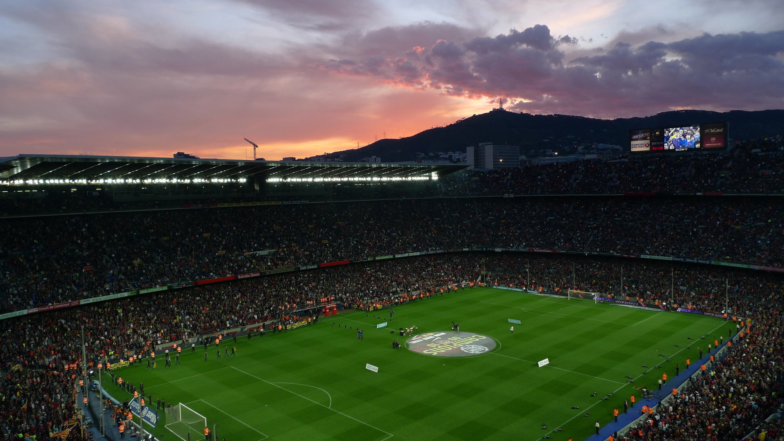 Camp Nou Stadium for 2560x1440 HDTV resolution