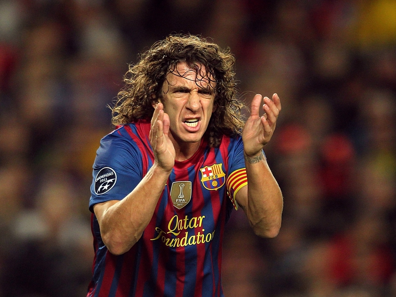 Carles Puyol Urging for 1280 x 960 resolution