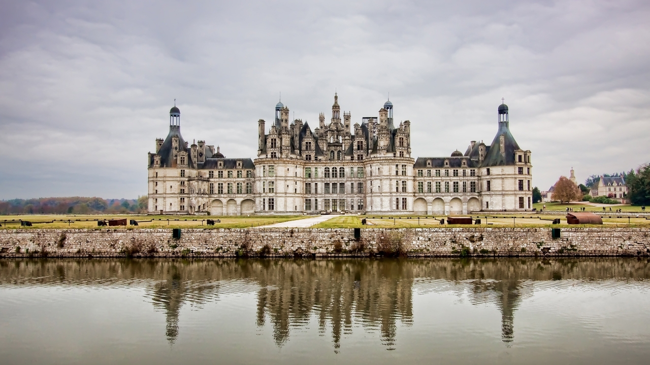 Castle of Chambord for 1280 x 720 HDTV 720p resolution