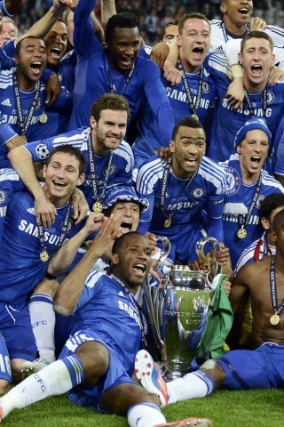Chelsea Celebrating for 320 x 480 iPhone resolution