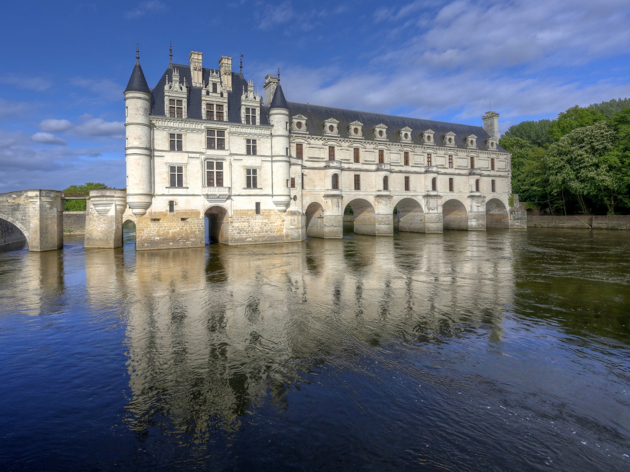 Chenonceaux Castle France for 1280 x 960 resolution