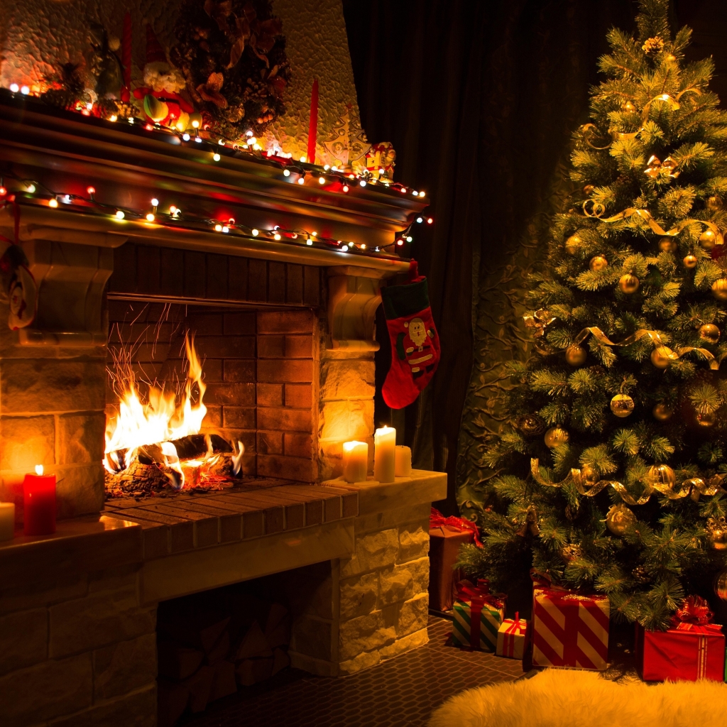 Christmas Home Decorations for 1024 x 1024 iPad resolution