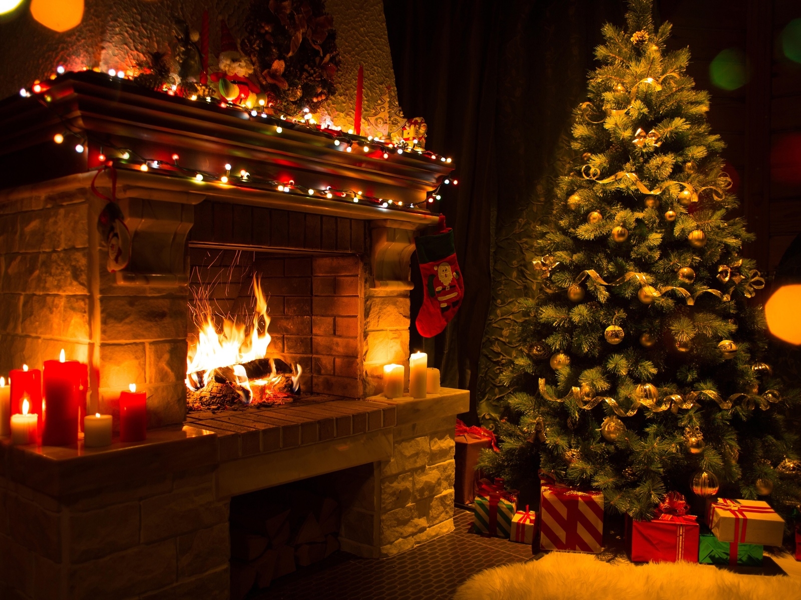 Christmas Home Decorations for 1600 x 1200 resolution