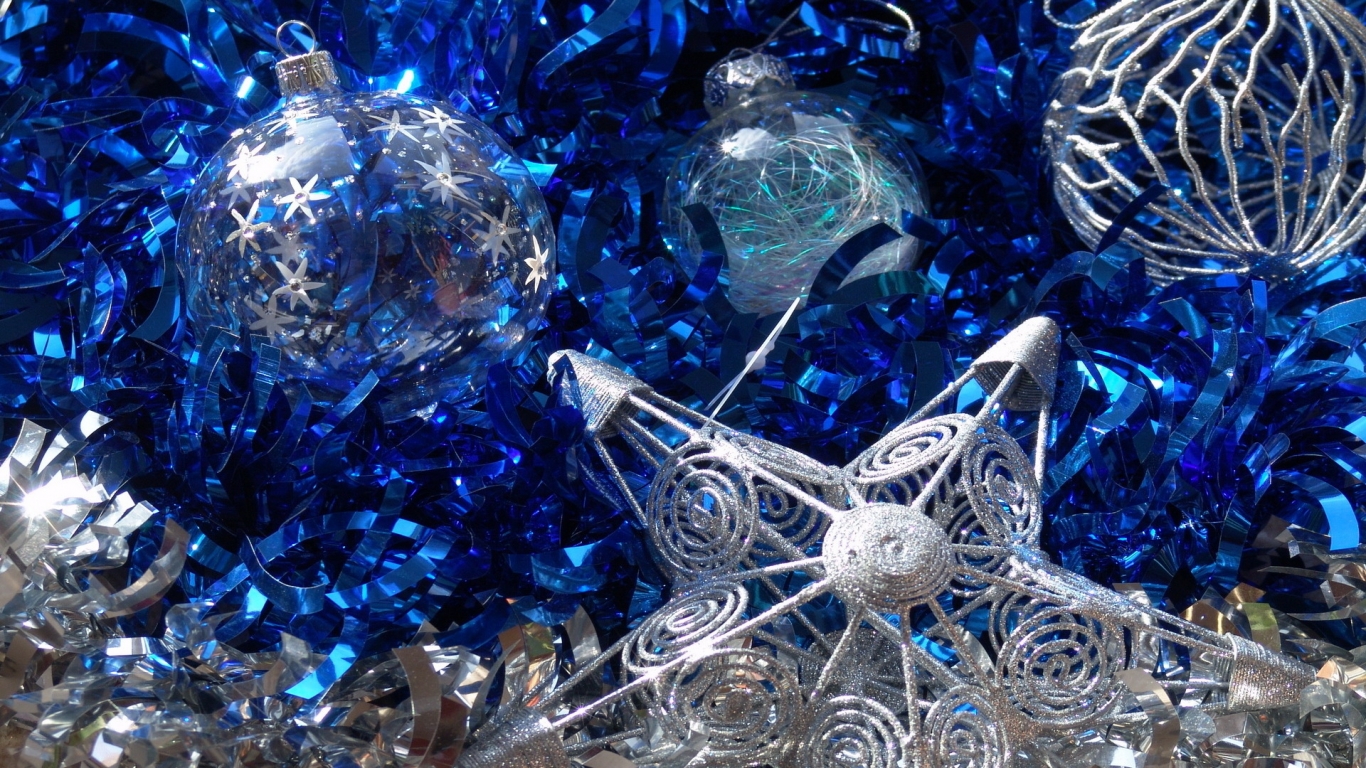 Christmas Ornaments for 1366 x 768 HDTV resolution