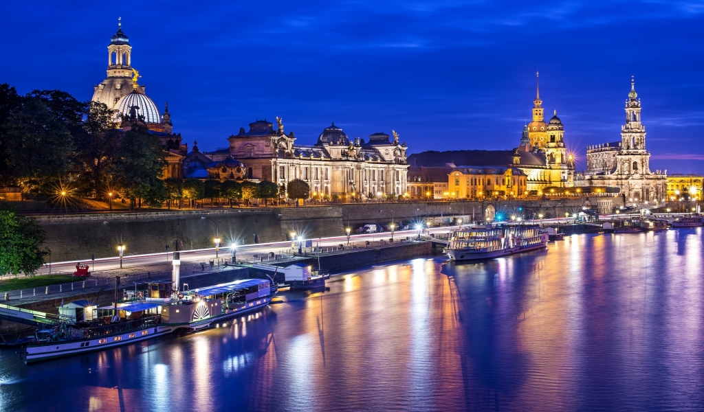 City of Dresden for 1024 x 600 widescreen resolution
