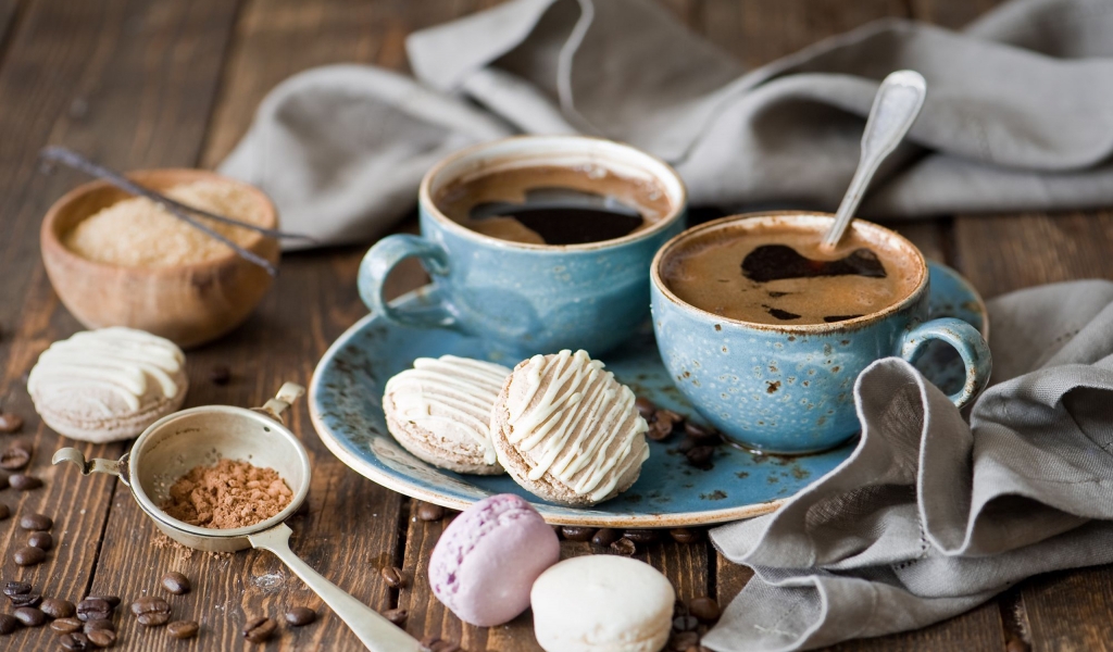 Coffee and Macarons for 1024 x 600 widescreen resolution