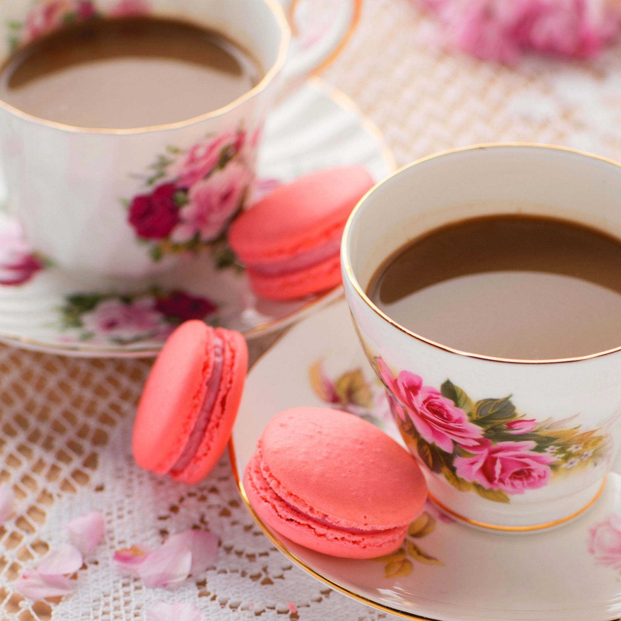 Coffee and Macaroons for 2048 x 2048 New iPad resolution