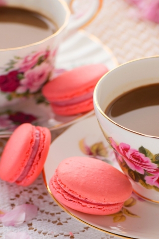 Coffee and Macaroons for 320 x 480 iPhone resolution