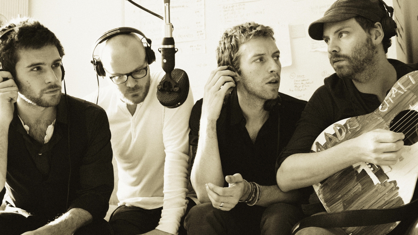 Coldplay Vintage for 1600 x 900 HDTV resolution