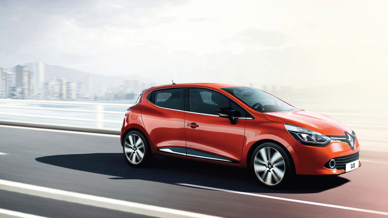Cool Renault Clio 2013 for 1600 x 900 HDTV resolution