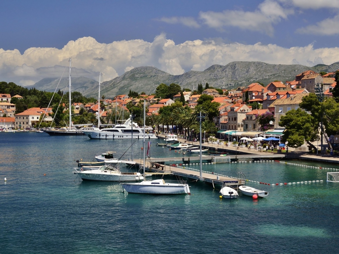 Croatia Port View for 1152 x 864 resolution