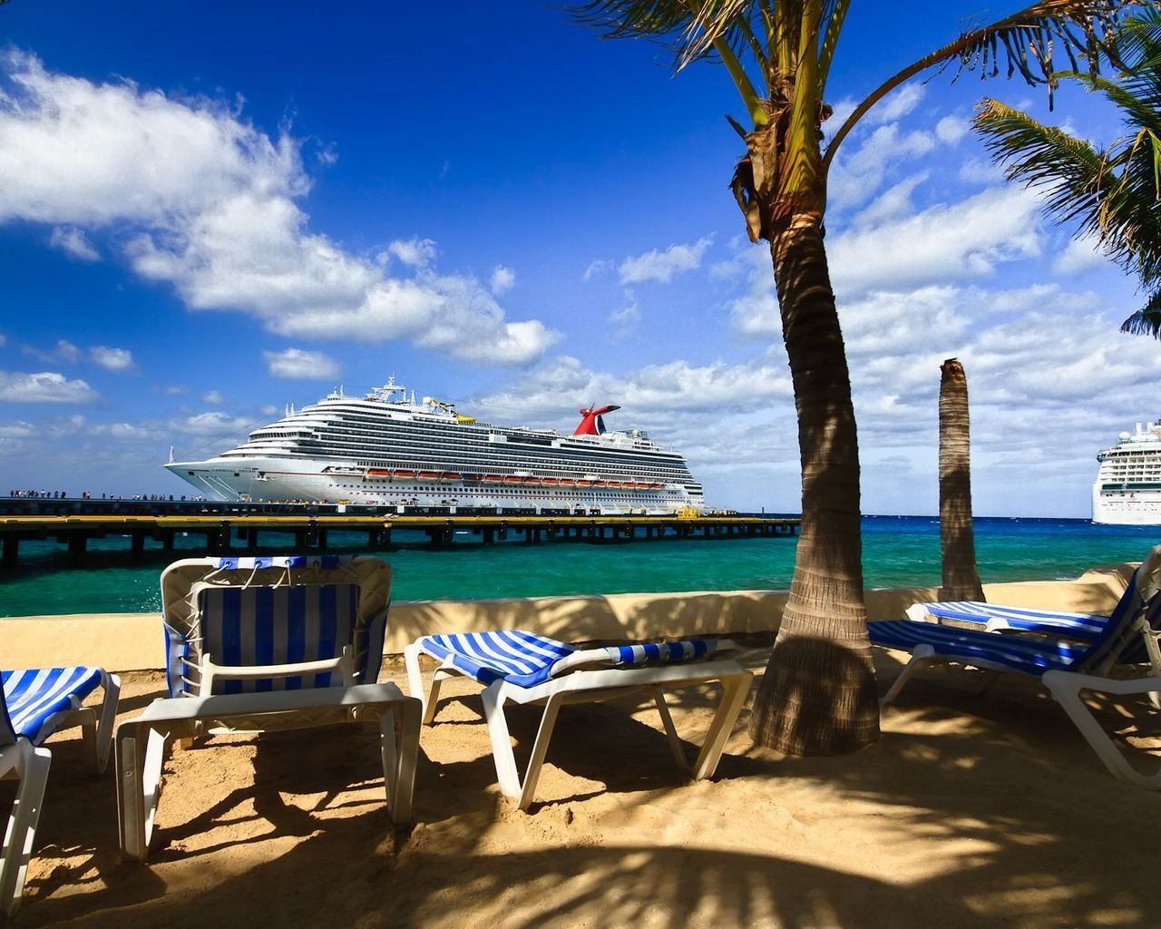 Cruise Ships for 1280 x 1024 resolution