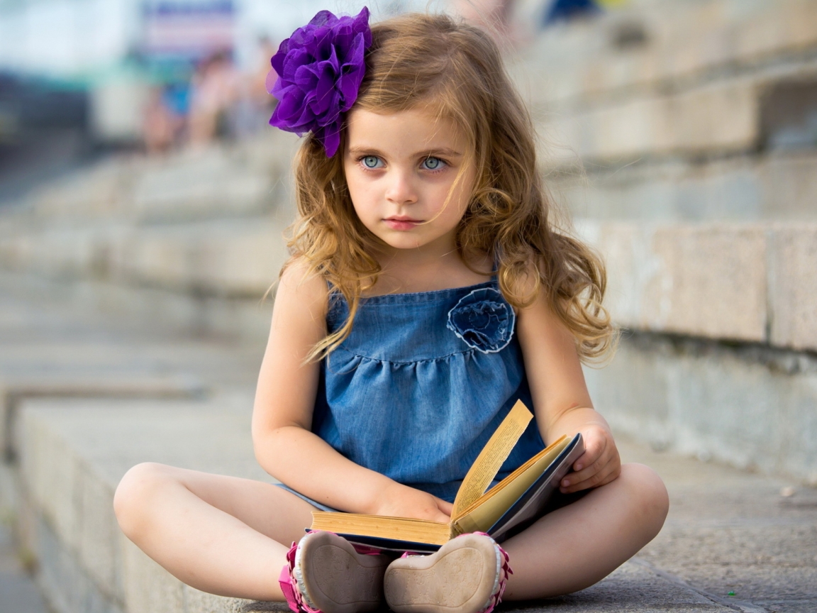 Cute Little Girl for 1152 x 864 resolution