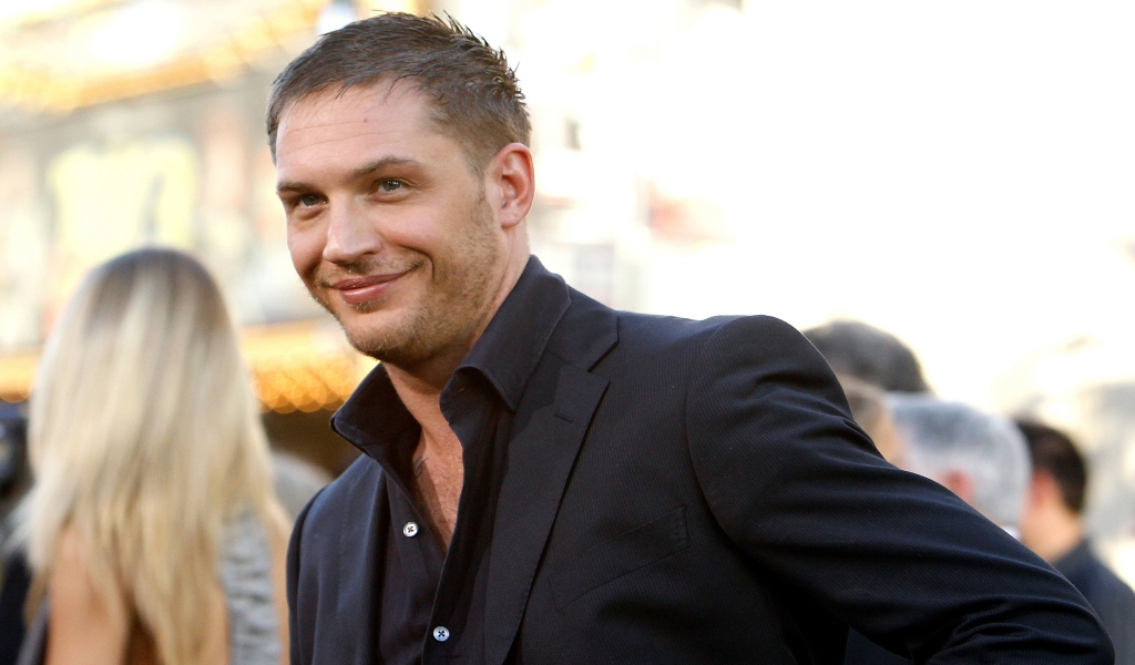 Cute Tom Hardy for 1024 x 600 widescreen resolution