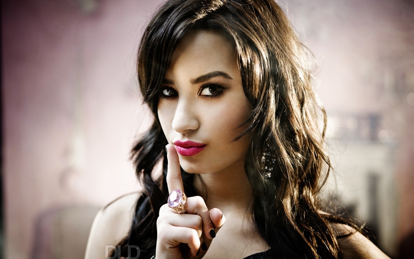Demi Lovato Look for 1440 x 900 widescreen resolution