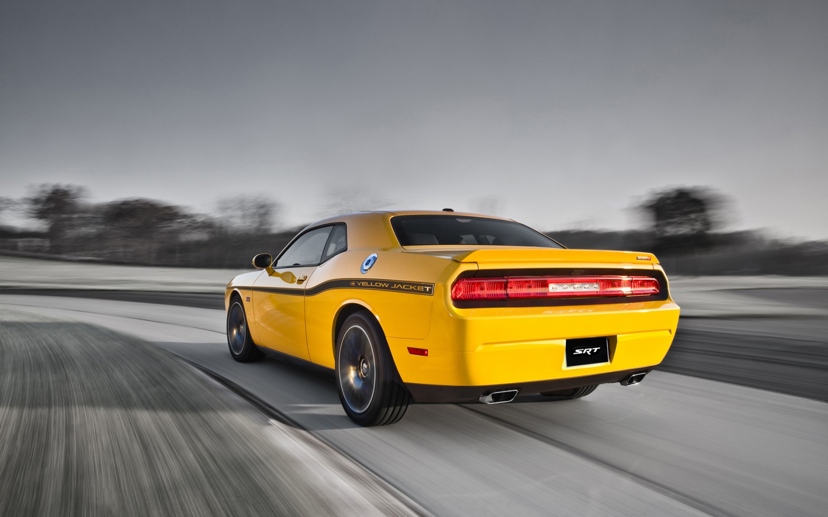 Dodge Challenger Yellow Jacket for 1680 x 1050 widescreen resolution