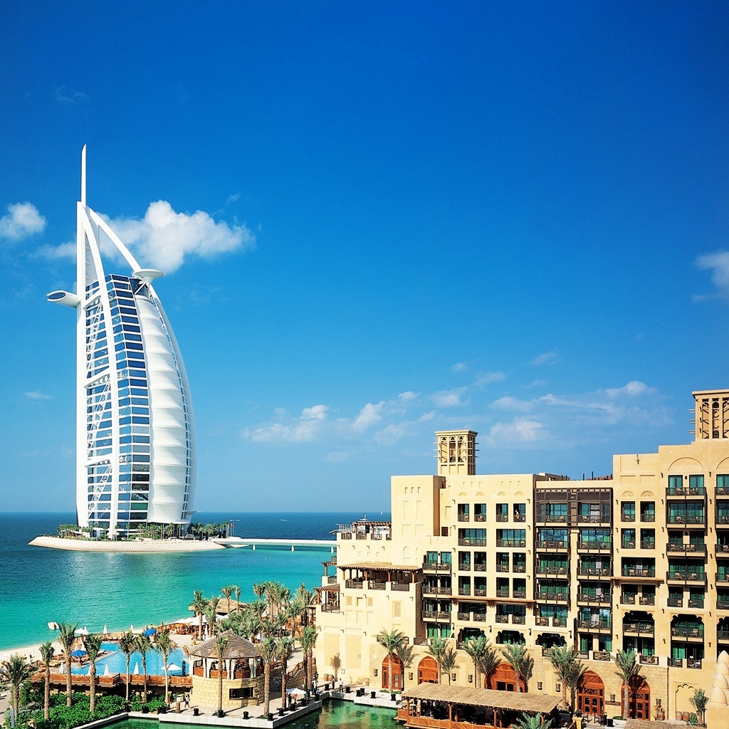 Dubai Burj Al Arab Hotel for 1024 x 1024 iPad resolution