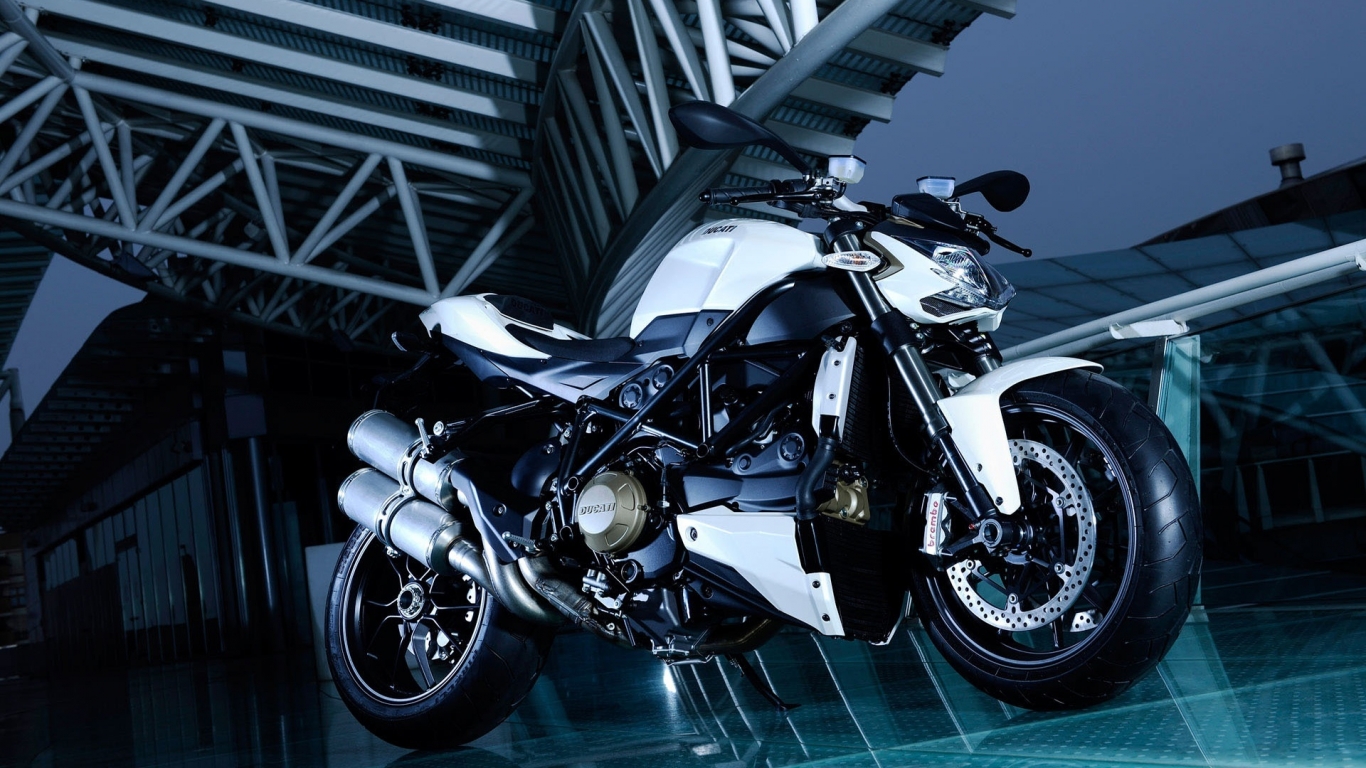 Ducati Streetbike for 1366 x 768 HDTV resolution