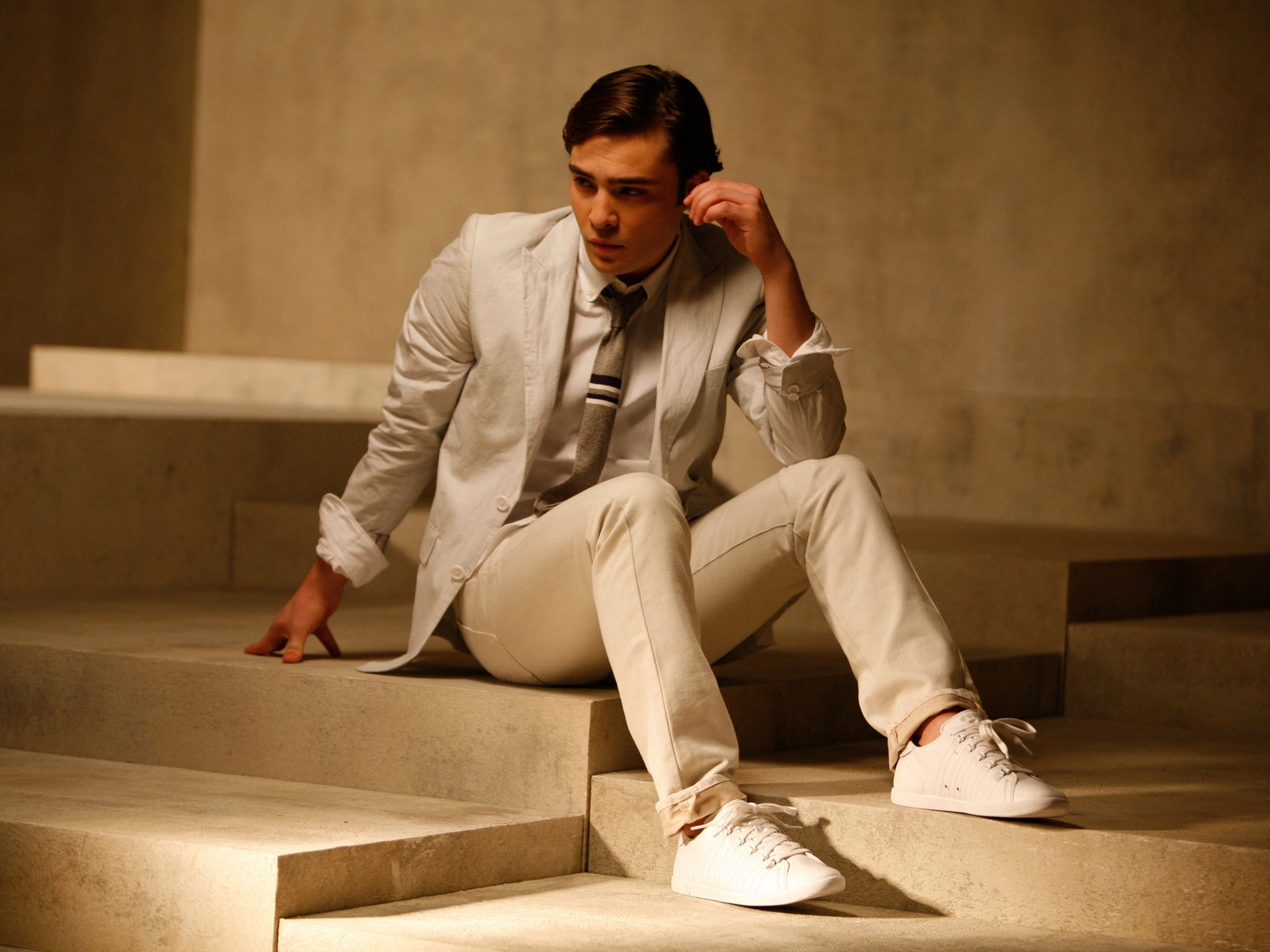 Ed Westwick for 1600 x 1200 resolution