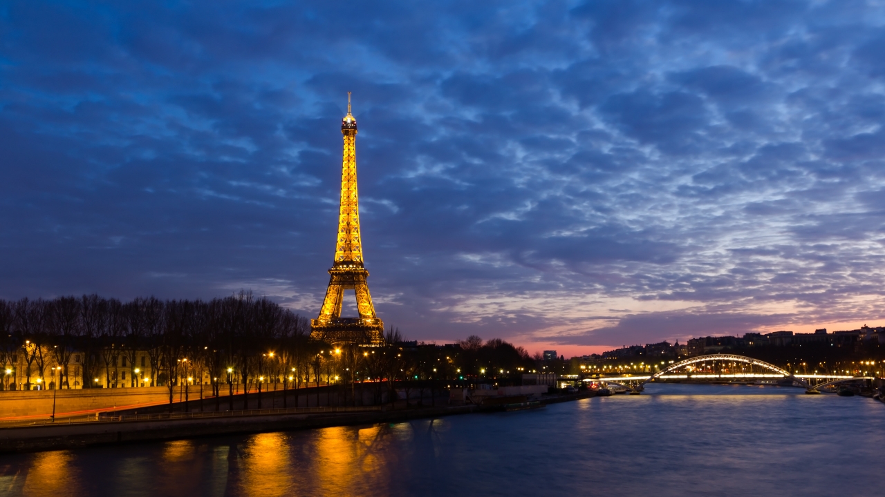 Eiffel Tower Sunset for 1280 x 720 HDTV 720p resolution