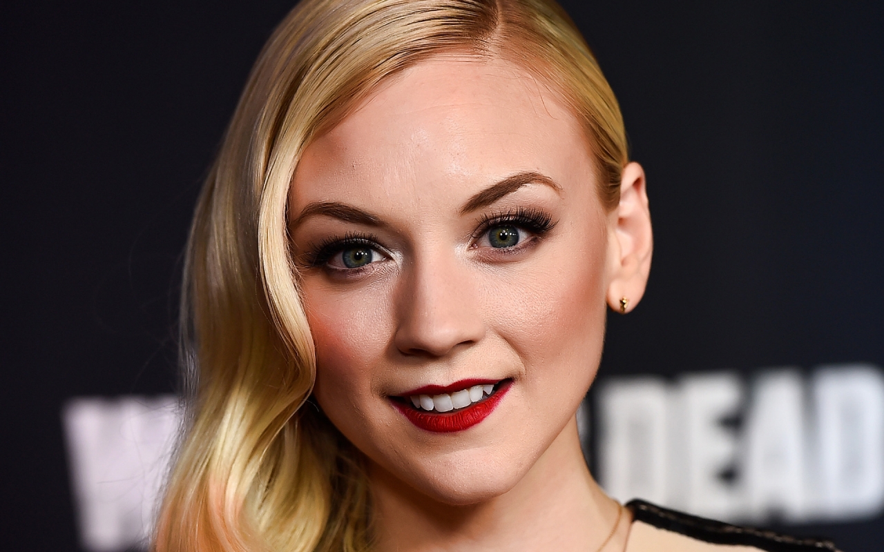 Emily Kinney Actress for 1280 x 800 widescreen resolution