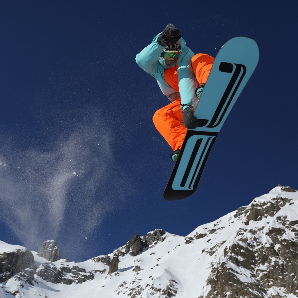 Extreme Snowboarding Adventure for 1024 x 1024 iPad resolution