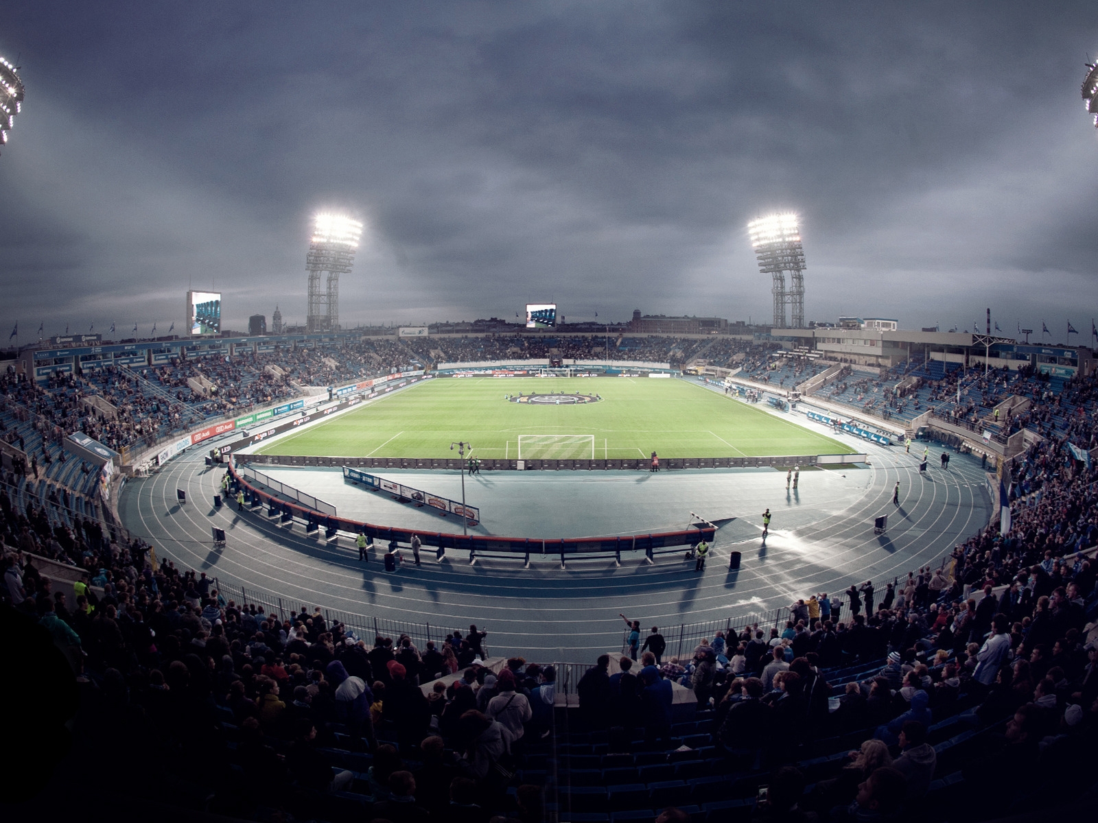 FC Zenit Stadium for 1600 x 1200 resolution