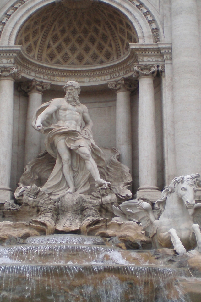 Fontana di Trevi for 640 x 960 iPhone 4 resolution