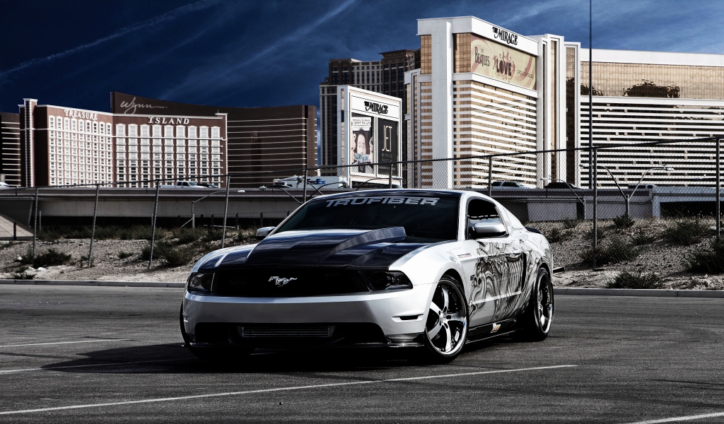 Ford Mustang for 1024 x 600 widescreen resolution