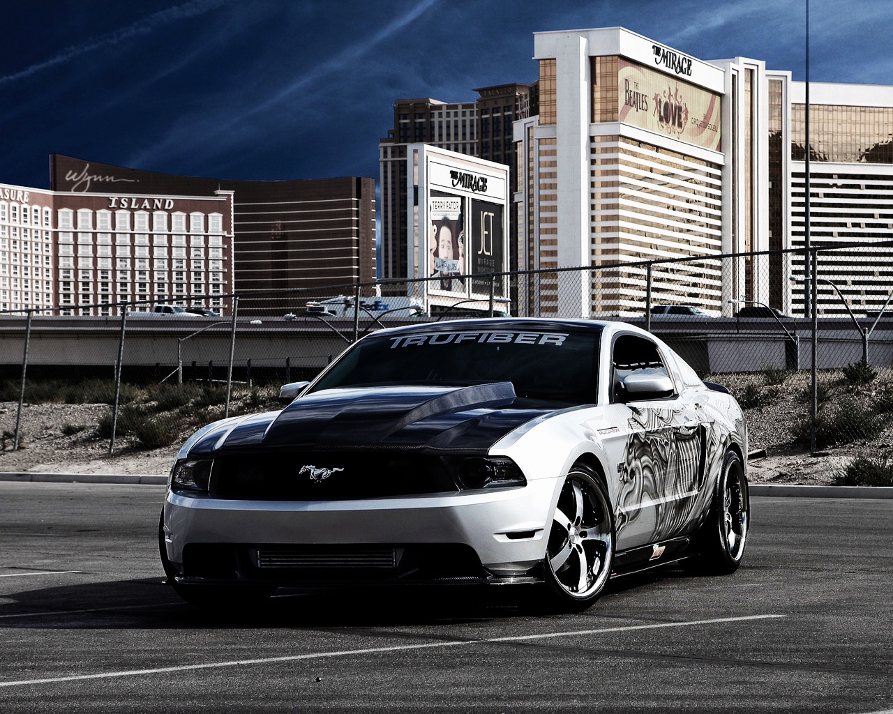 Ford Mustang for 1280 x 1024 resolution