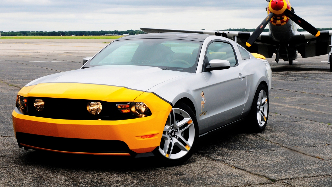Ford Mustang Dearborn Doll for 1366 x 768 HDTV resolution