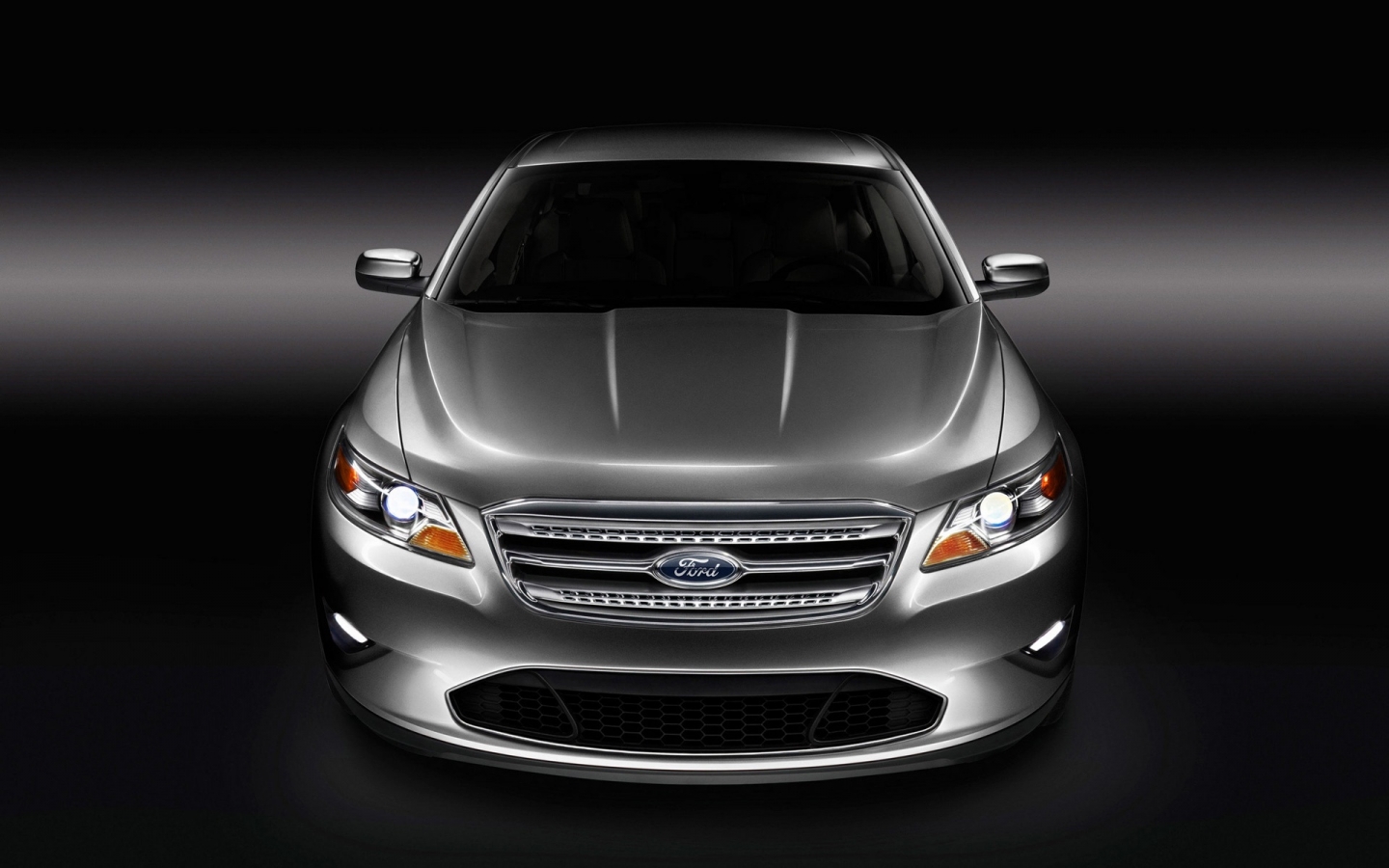Ford Taurus 2010 for 1440 x 900 widescreen resolution